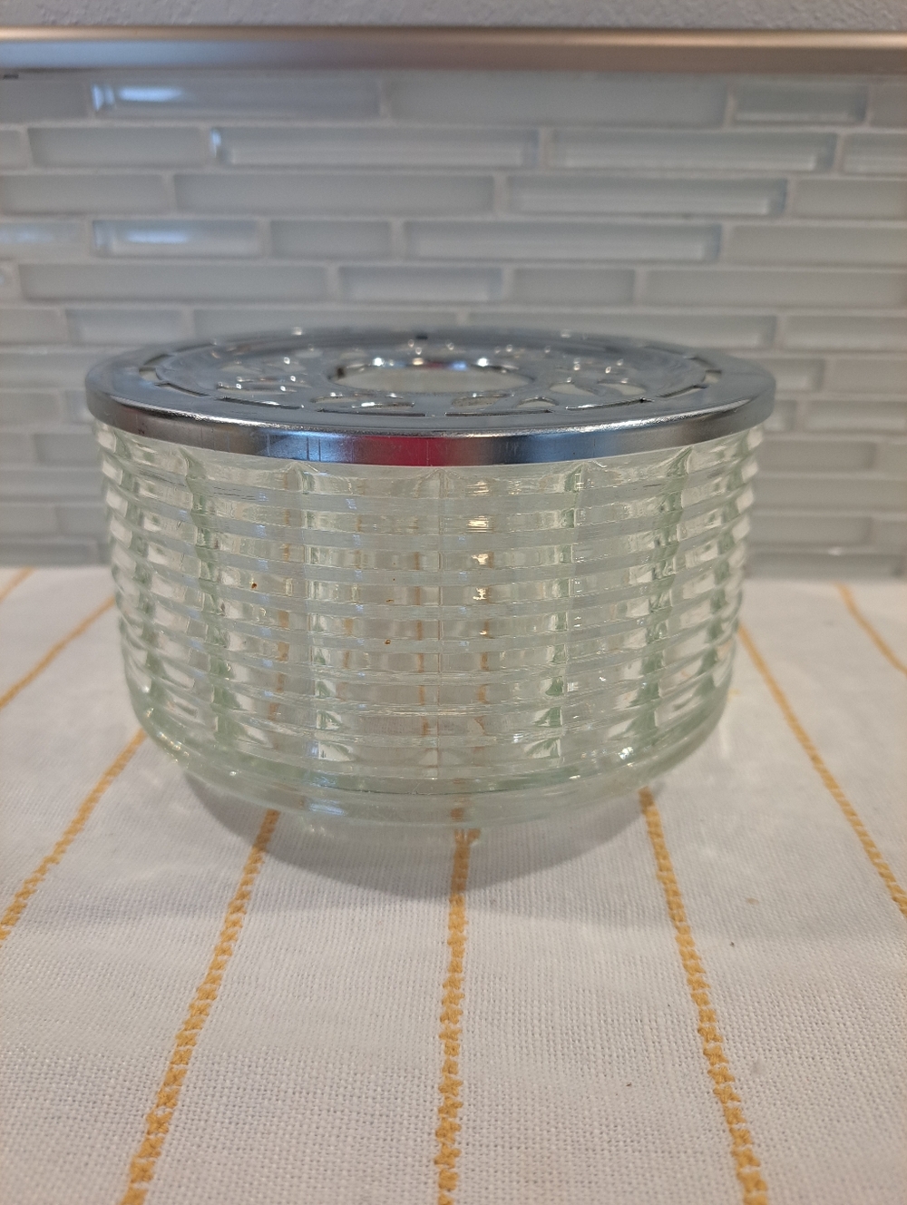The Silex Company Vintage Candle Warmer – A Mid Century Vibe: 1940 - 1960s